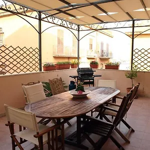 Bed & Breakfast La Terrazza Sul Porto, Trapani