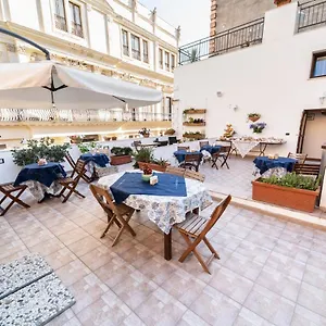 Aparthotel Garibaldi, Trapani